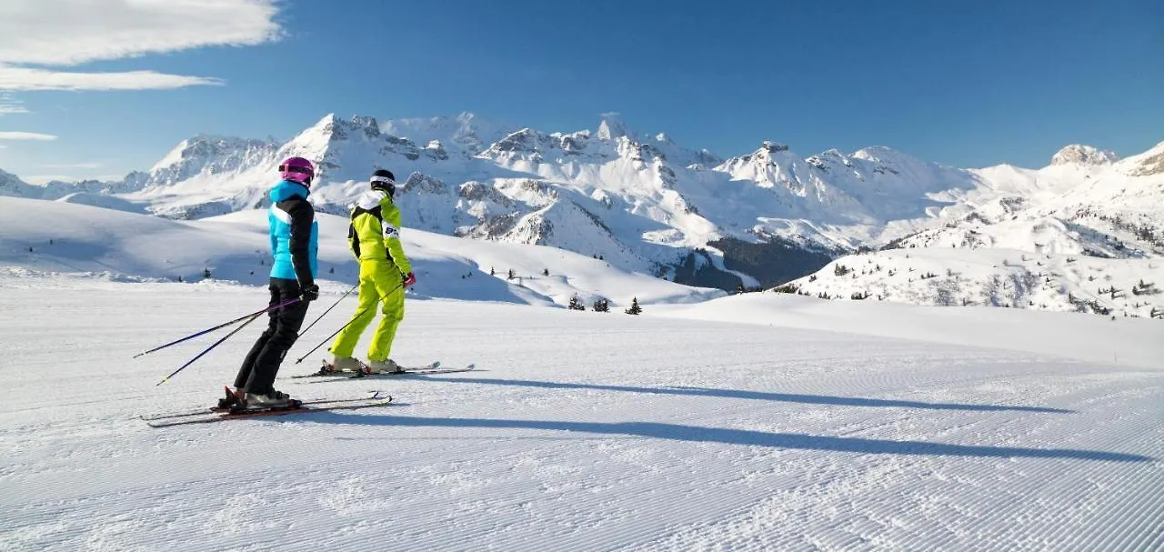 Dolomites Base Camp Hotel Olympia Arabba 3*,