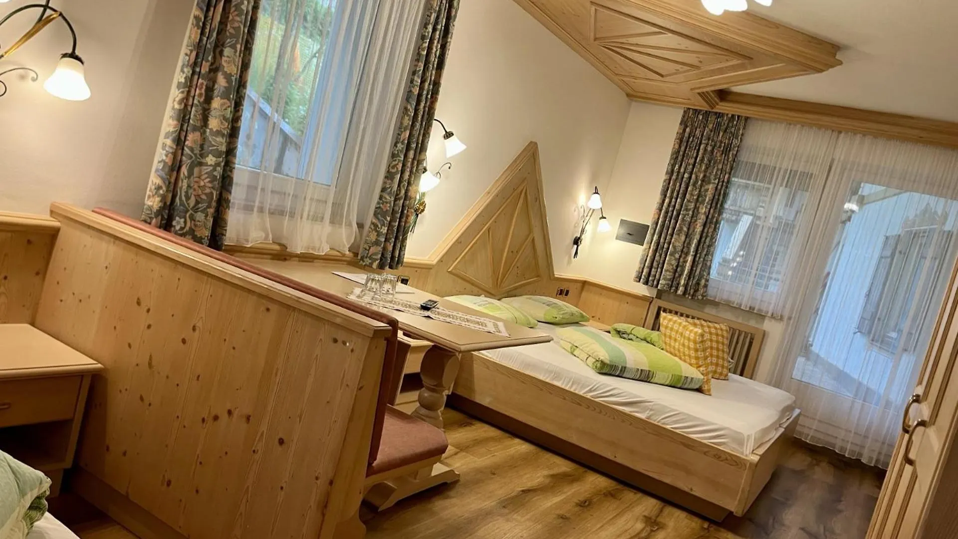 Dolomites Base Camp Hotel Olympia Arabba